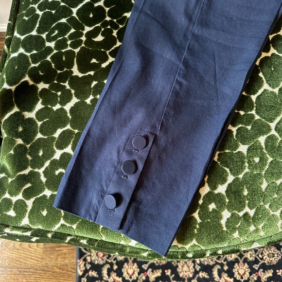 J. Jill navy linen, straight pants, detail at hem.  Side zip, elastic back. - Picture 1 of 15
